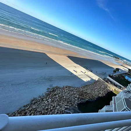 Beach Oasis 704 Lovely Daytona Ocean Front For 5 Sleeps Up To 12 Daytona Beach Exterior photo