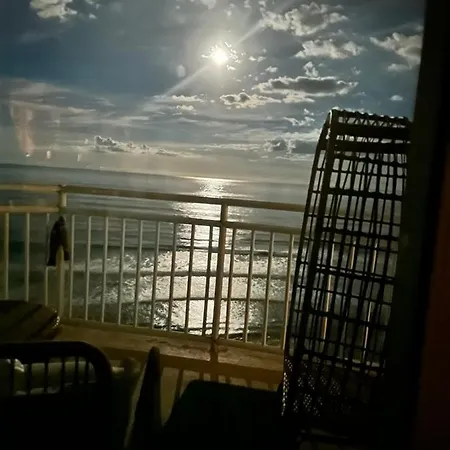 Beach Oasis 704 Lovely Daytona Ocean Front For 5 Sleeps Up To 12 Daytona Beach Exterior photo