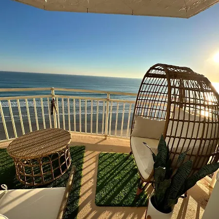 Beach Oasis 704 Lovely Daytona Ocean Front For 5 Sleeps Up To 12 Daytona Beach Exterior photo